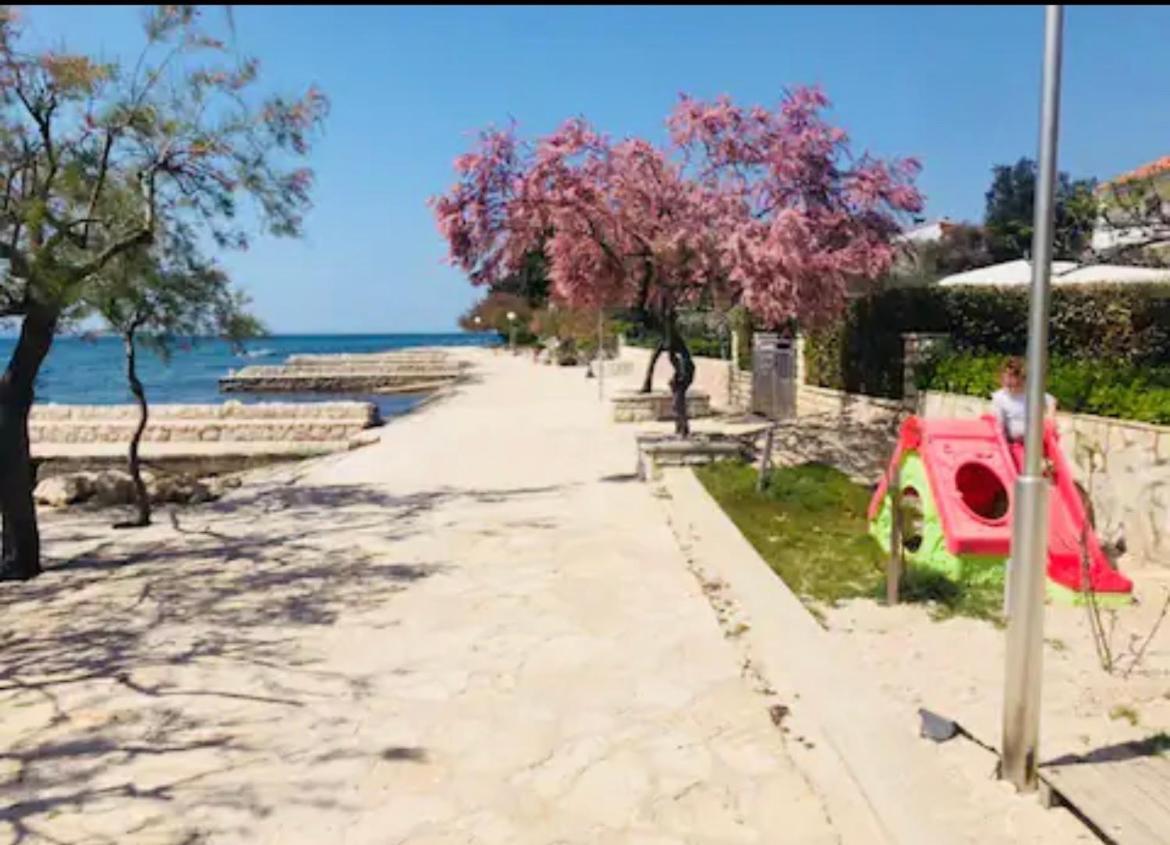 Holiday Home Maria One Minute From -Beach Zadar Exteriör bild